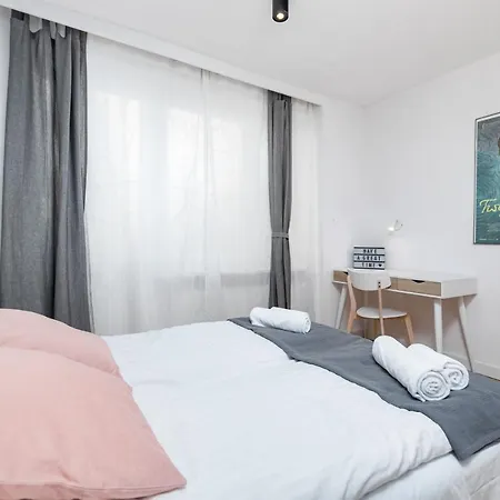 Hoza 36 By Homeprime